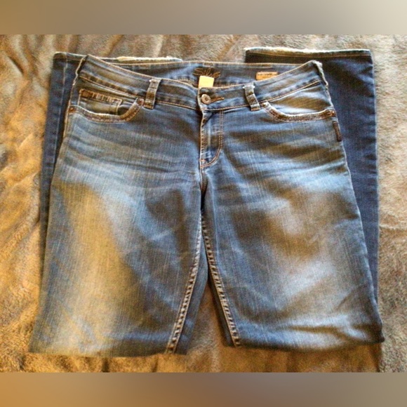 Silver woman’s bootcut jeans. Size unknown but 36 inch waist - Picture 3 of 7
